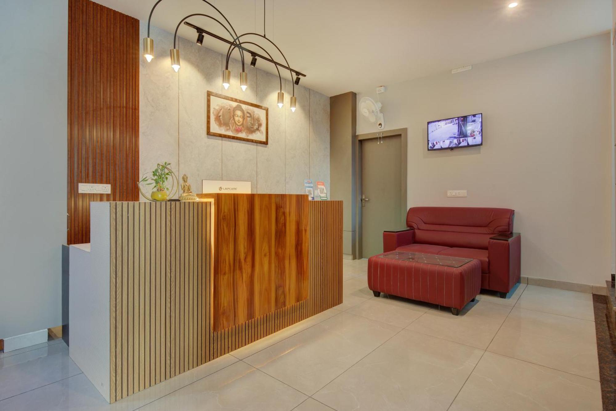 Hotel Park Lane Yelahanka 벵갈루루 외부 사진